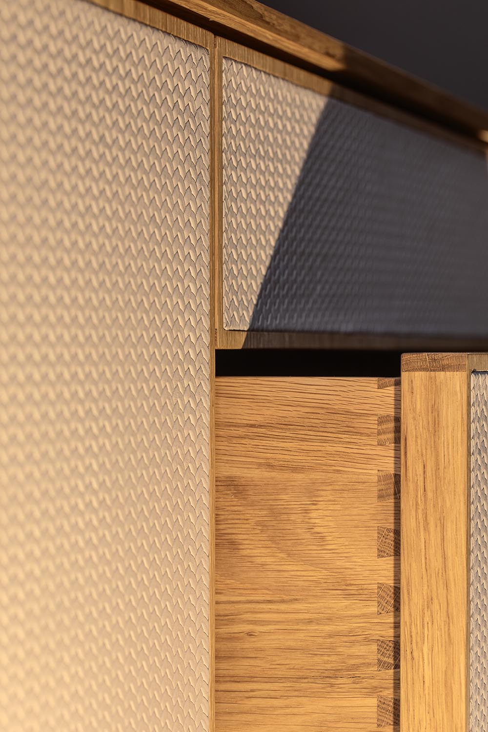 VELA SIDEBOARD 100+6 Gallery 10