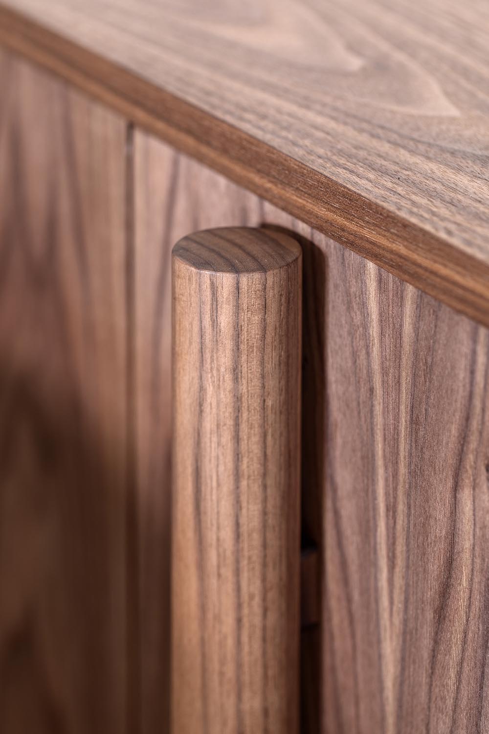 AQUA SIDEBOARD Gallery 1